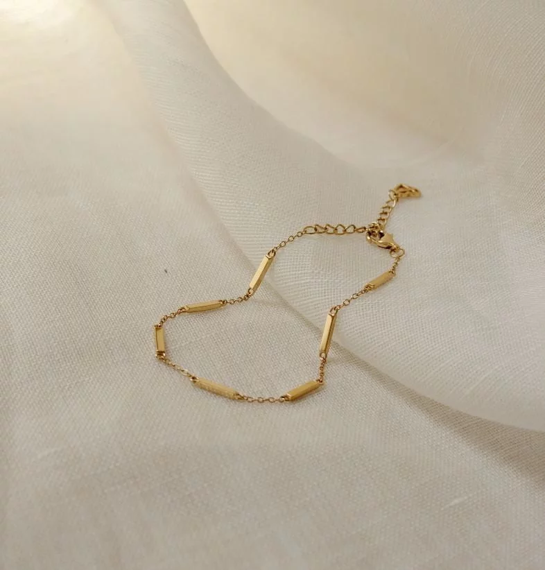 Bar chain bracelet