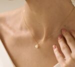 minimalist pearl necklace